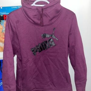 Beautiful turtle neck hoodie